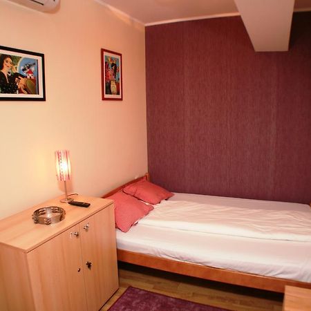 Hostel Jasmin Белград Екстериор снимка
