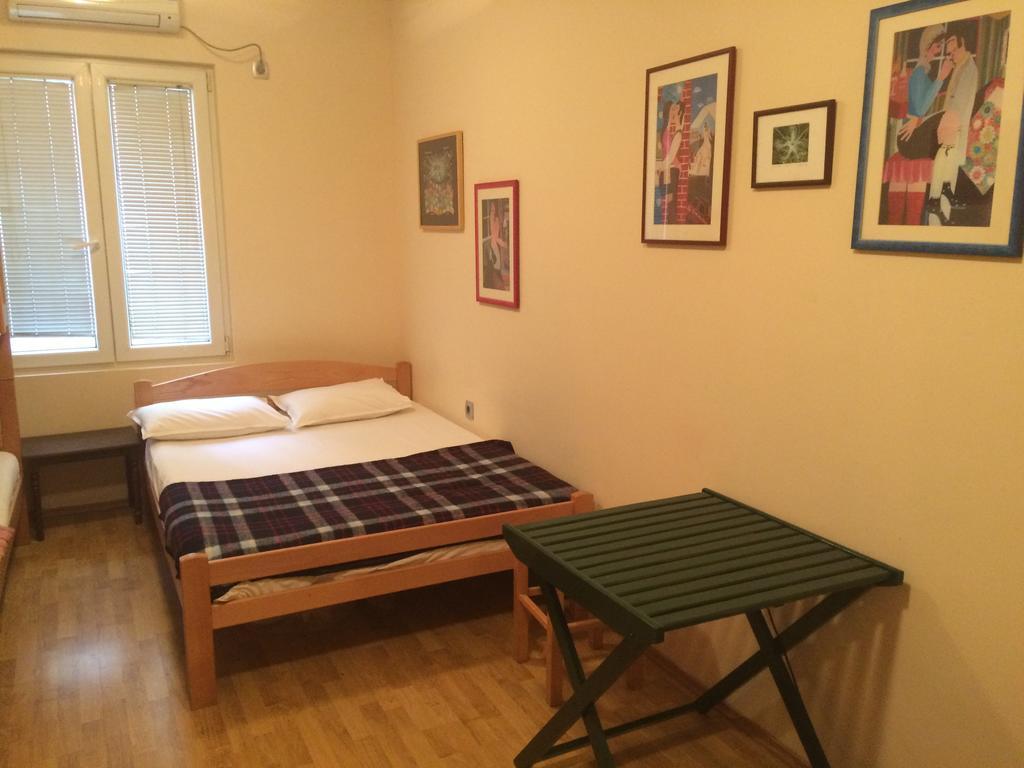 Hostel Jasmin Белград Екстериор снимка