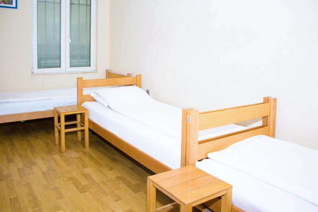 Hostel Jasmin Белград Екстериор снимка
